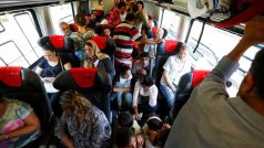 Uprchlíci ve vlaku z Budapešti do Vídně