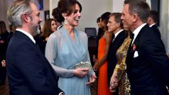 Vévodkyně Kate a herec Daniel Craig na premiéře filmu Spectre