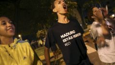 Přívrženci opozice slaví vítězství ve venezuelských parlamentních volbách