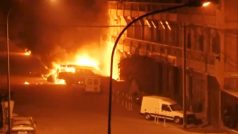 Více než 20 lidí zemřelo při útoku na hotel Splendid v hlavním městě Burkiny Faso Ouagadougou