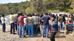Pákistánci pobývající v ilegálním táboře na řeckém ostrově Lesbos