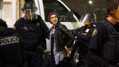 Protesty proti Donaldu Trumpovi. Policisté v Oregonu zasahují proti demonstrantům