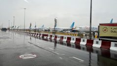 Letiště v Dubaji muselo kvůli bleskovým záplavám přerušit provoz