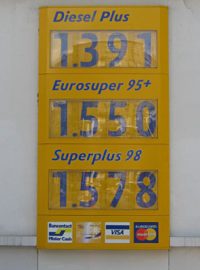 Nafta je v Lucembursku levnější než benzin