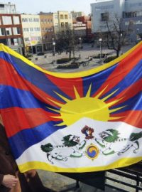Vlajka Tibetu zavlála také na zlínské radnici