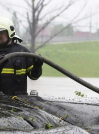 Protipovodňová záchytná stěna na řece Odře