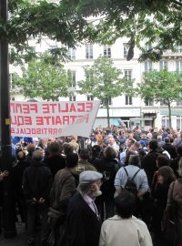 Protesty Francouzů v Paříži