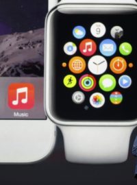 Apple představil novou generaci chytrých telefonů iPhone a hodinky iWatch