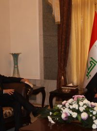 Irácký Bagdád: Lubomír Zaorálek a irácký premiér Hajdar Džavád al-Abádí