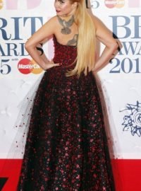 Paloma Faith získala na Brit Awards 2015 ocenění nejlepší britská zpěvačka