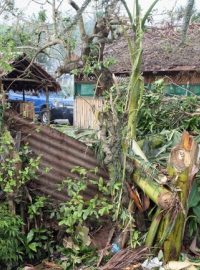 Domy v hlavním městě Port Vila zničily popadané stropy