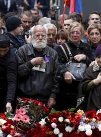 Tryzna v Jerevanu na památku více až 1,5 milionu lidí zabitých při masakrech před sto lety v Osmanské říši