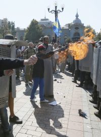 Po hlasování o ústavní reformě ovládlo centrum Kyjeva násilí