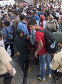 Uprchlíci po příjezdu na mnichovské nádraží