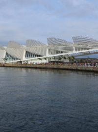 Muzeum budoucnosti připomíná stavby Santiaga Calatravy například ve Valencii