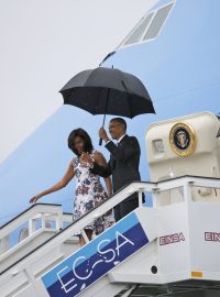 Americký prezident Barack Obama přiletěl na Kubu