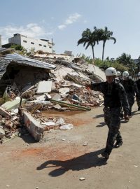 Zemětřesení v Ekvádoru zasáhlo hlavně pobřežní oblasti, například město Manta.JPG