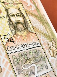 Česká pošta vydává známku s Karlem IV.