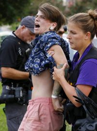 Ve Spojených státech pokračují protesty proti policejnímu násilí