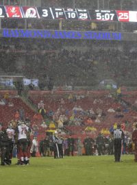 Florida, hurikán Hermine. Počasí poznamenalo zápas mezi Tampa Bay Buccaneers a Washington Redskins