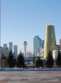 Na nějaké velké chození po ulicích ale není Astana ani stavěná. Moderní město, které vyrostlo ve stepi před dvaceti lety, bylo naplánováno velmi velkoryse.