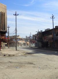 Pusté ulice zpustošeného Karakóše