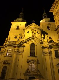 Nad Prahou se poprvé rozezněl zvon Václav.