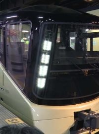 Luxusní japonský vlak Shiki-Shima sveze první cestující v květnu