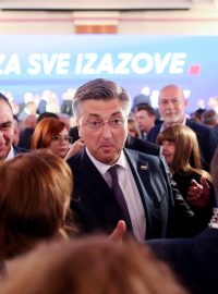 Plenković prohlásil, že chce začít hledat v novém parlamentu podporu pro svou další vládu