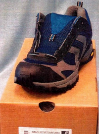 Sportovní obuv, která byla určená pro vojáky