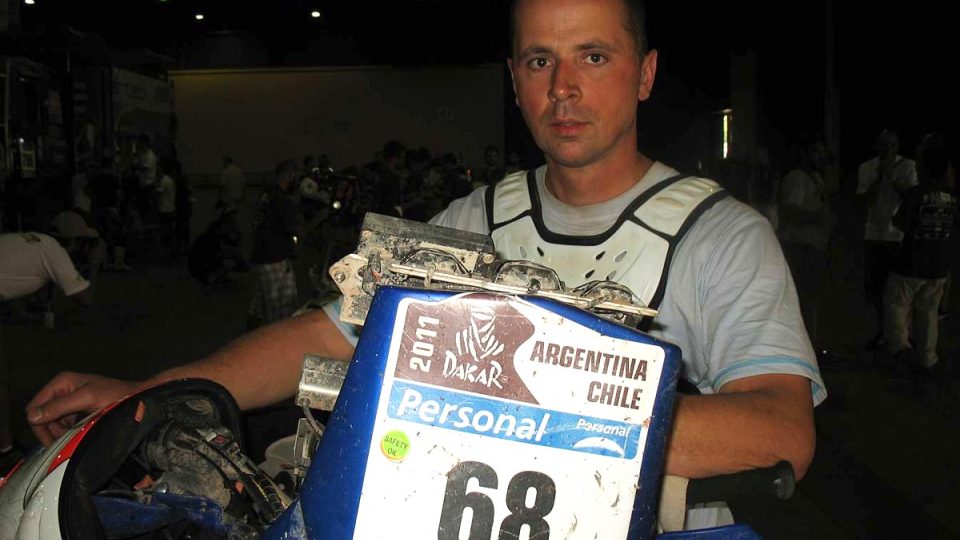 Jan Veselý po dojezdu rallye Dakar 2011