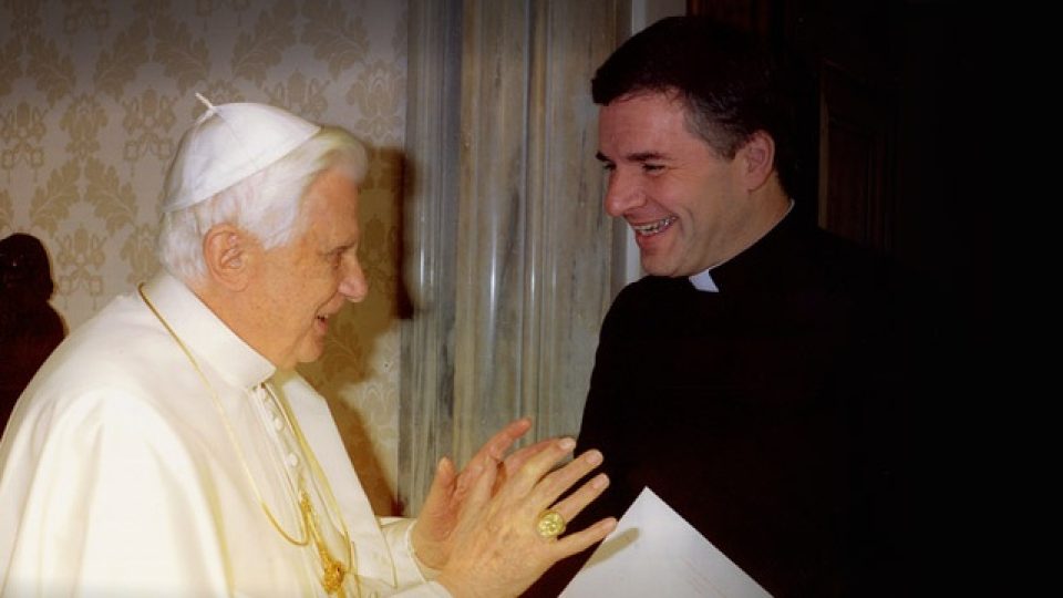 Kněz Pablo Domínguez Prieto s papežem Benediktem XVI.