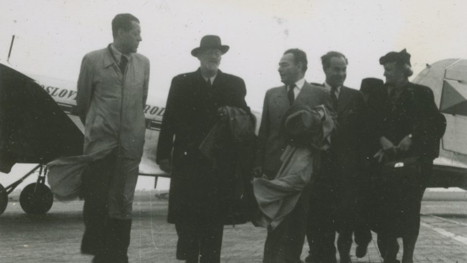 Návrat nového vrchního rabína prof. dr. Gustava Sichera z Palestiny do Prahy, 24. června 1947